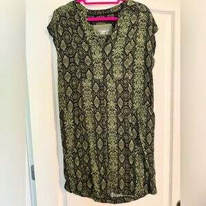 The Rachel Dress By Anthropologie
Green Snake Print Column Sleeveless